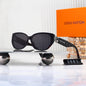Louis vuitton V-Logo Oversized Sunglasses with Monogram Temples (Model 3883) Cat-Eye